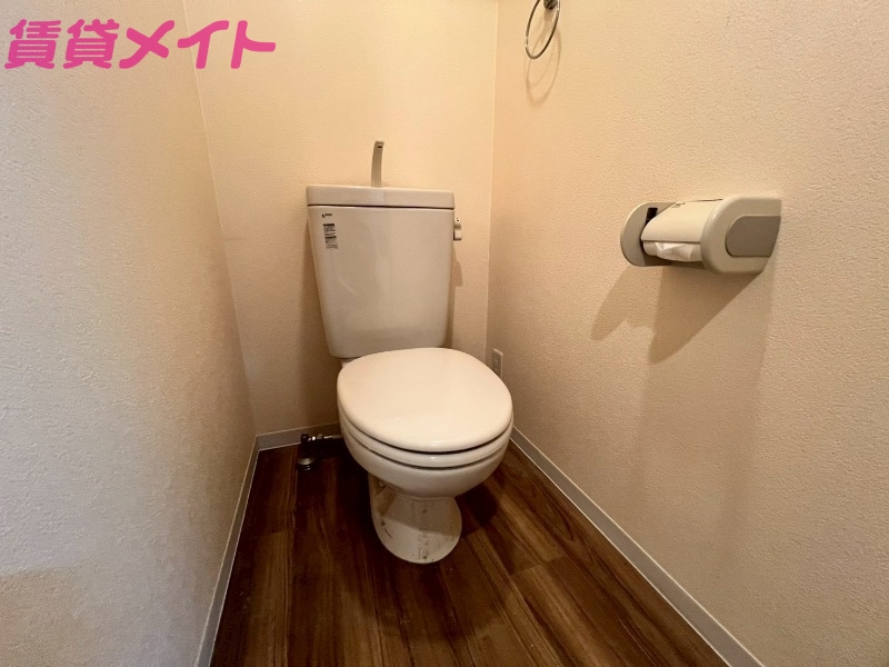 トイレ　別部屋参考写真です