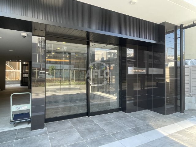 エントランス　LUORE+新大阪SOUTH　エントランス