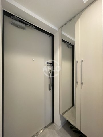 玄関　LUORE+新大阪SOUTH　玄関