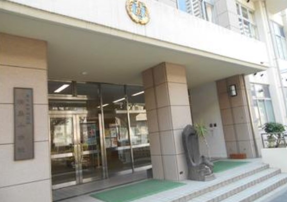 小学校　中央区立有馬小学校（小学校）まで190m