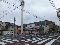 コンビニ　セブンイレブン 板橋東新町2丁目店（コンビニ）まで186m