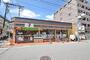 コンビニ　セブンイレブン世田谷喜多見駅前店（コンビニ）まで516m