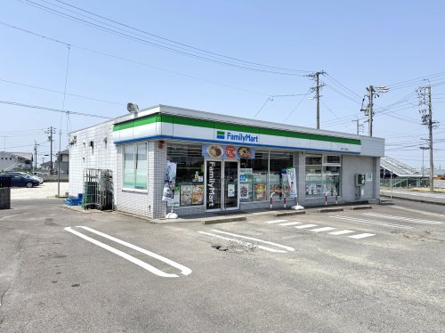コンビニ　ファミリーマート 丁田橋店（コンビニ）まで633m