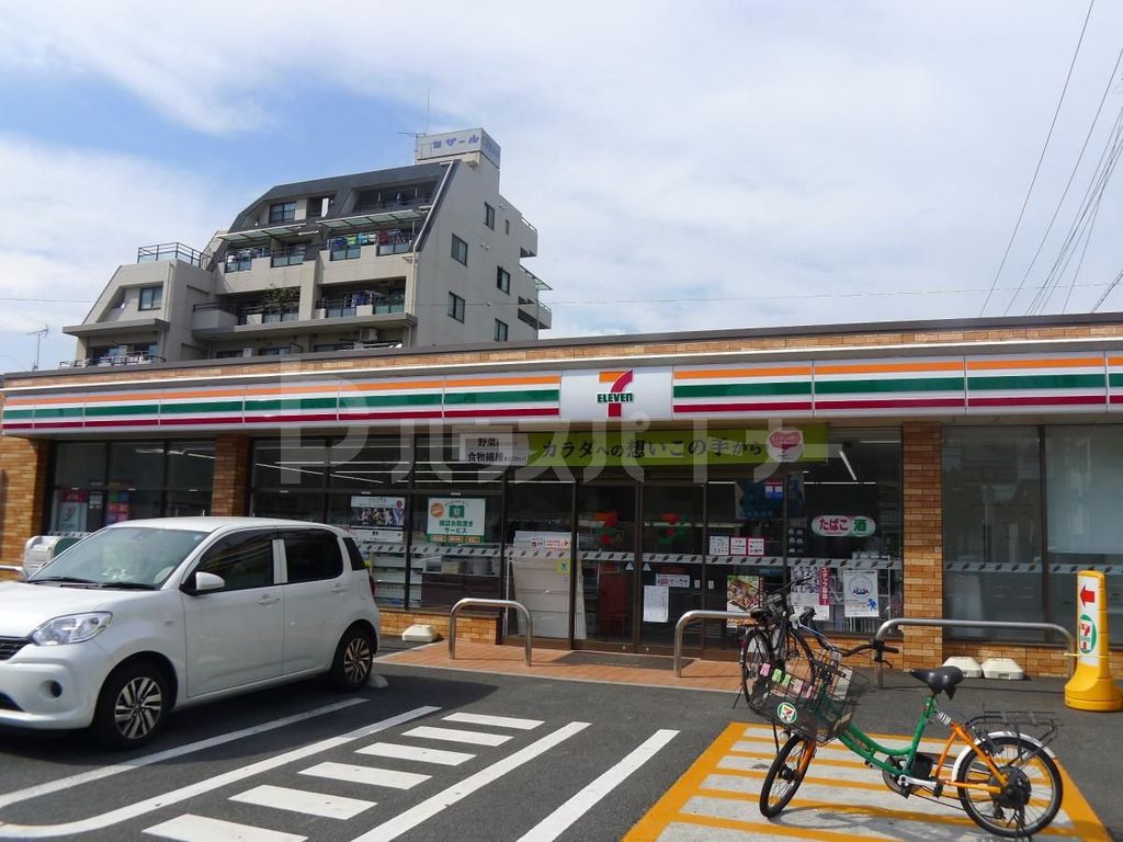コンビニ　セブンイレブン江戸川松島南店（コンビニ）まで330m
