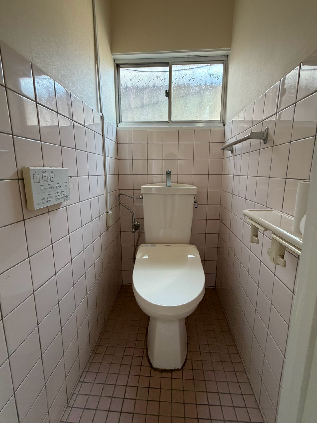 東淡路2丁目貸家のトイレ写真