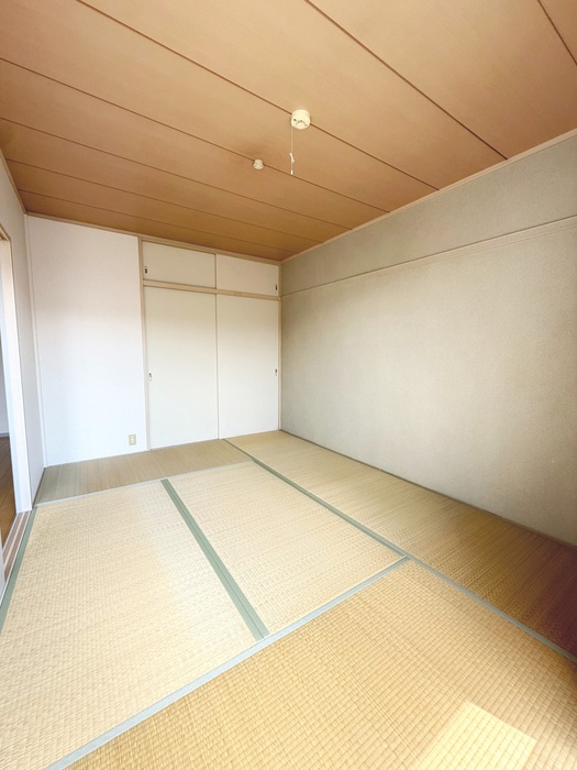 グリーンサンライフの居間写真