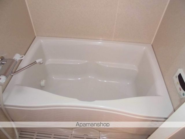 ヴァンティアンの風呂写真