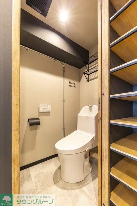 ＪＲ総武線 高円寺駅 徒歩4分 4階建 築40年のトイレ写真