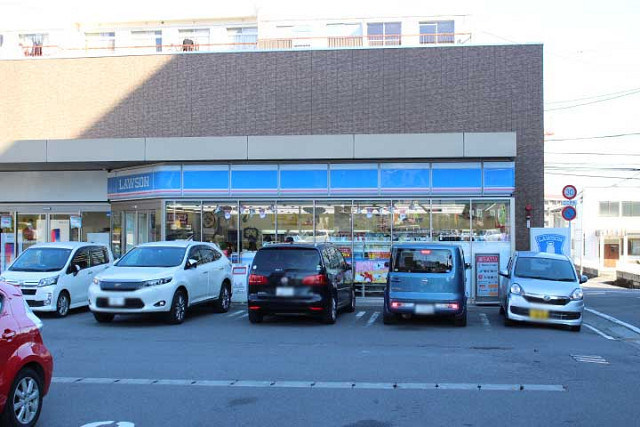 コンビニ　ローソン大道店（コンビニ）まで630m