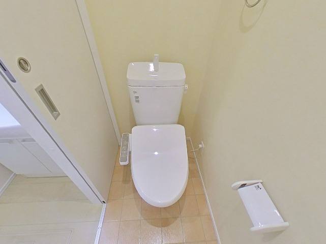トイレ　落ち着いたトイレです