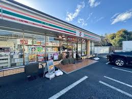 コンビニ　セブンイレブン 川口辻店（コンビニ）まで274m