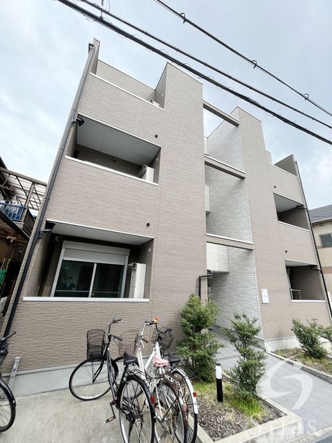 地下鉄谷町線 大日駅 徒歩10分 3階建 築8年の外観写真