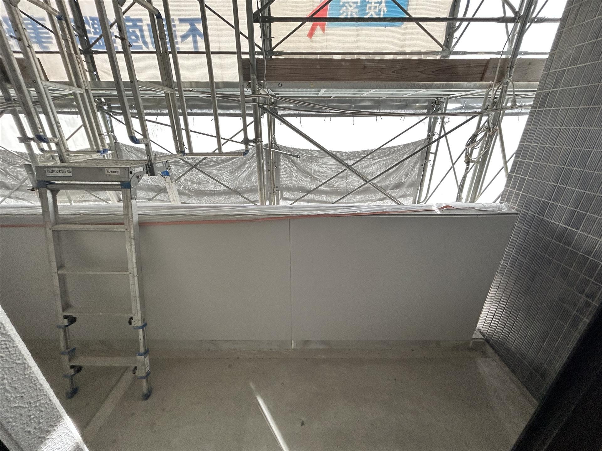 バルコニー　ベランダ(建築中)