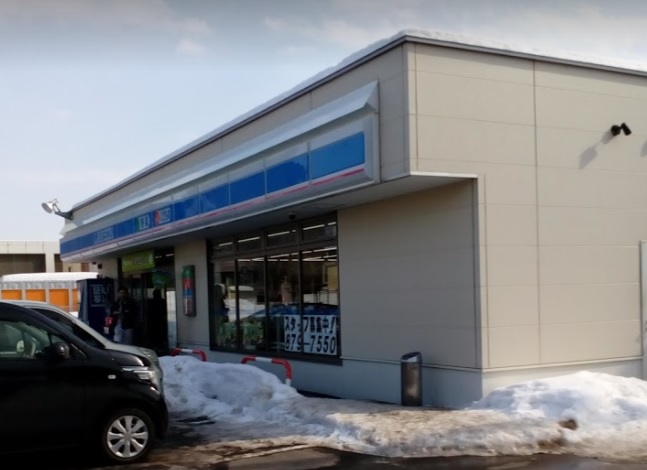コンビニ　ローソン札幌北郷2条十二丁目店（コンビニ）まで416m