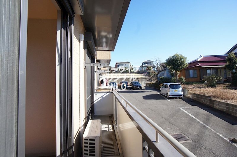 バルコニー　物干し竿を3本程度設置できます☆
