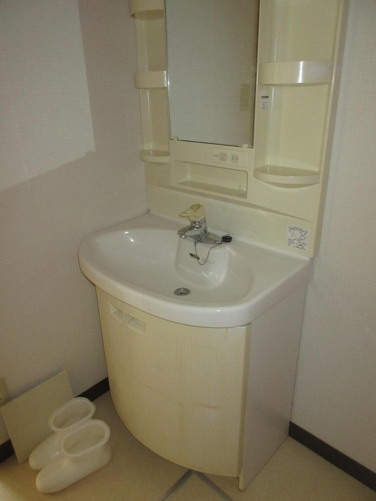 芦崎町貸家の内装写真