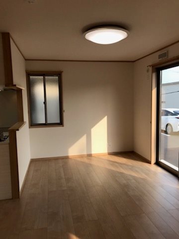 入野町平屋借家の居間写真