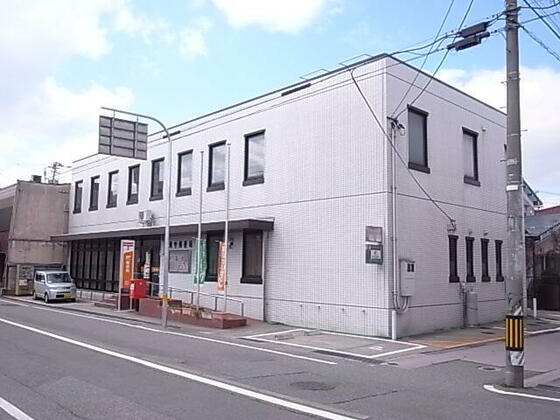 郵便局　婦中郵便局（郵便局）まで523m