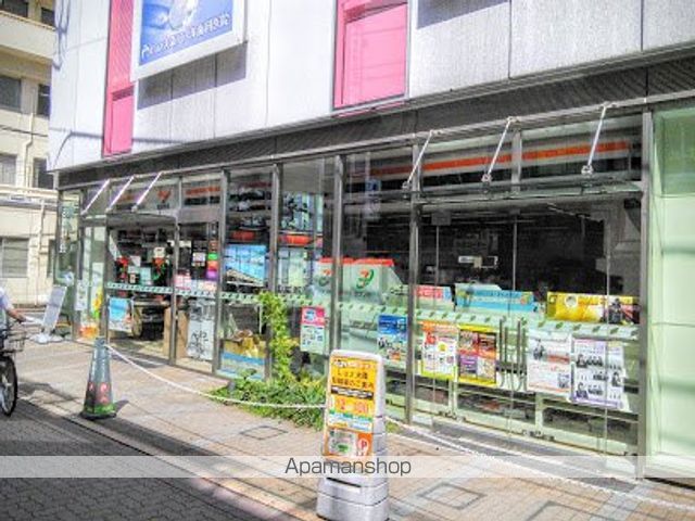 コンビニ　セブンイレブン（コンビニ）まで599m