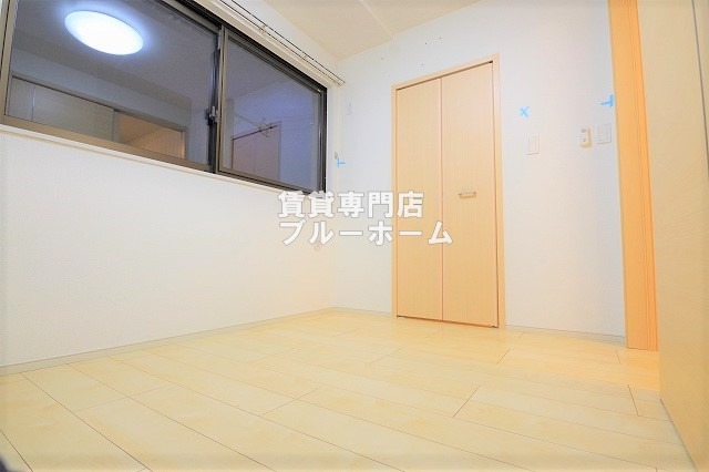その他部屋・スペース　大きな窓の洋室！