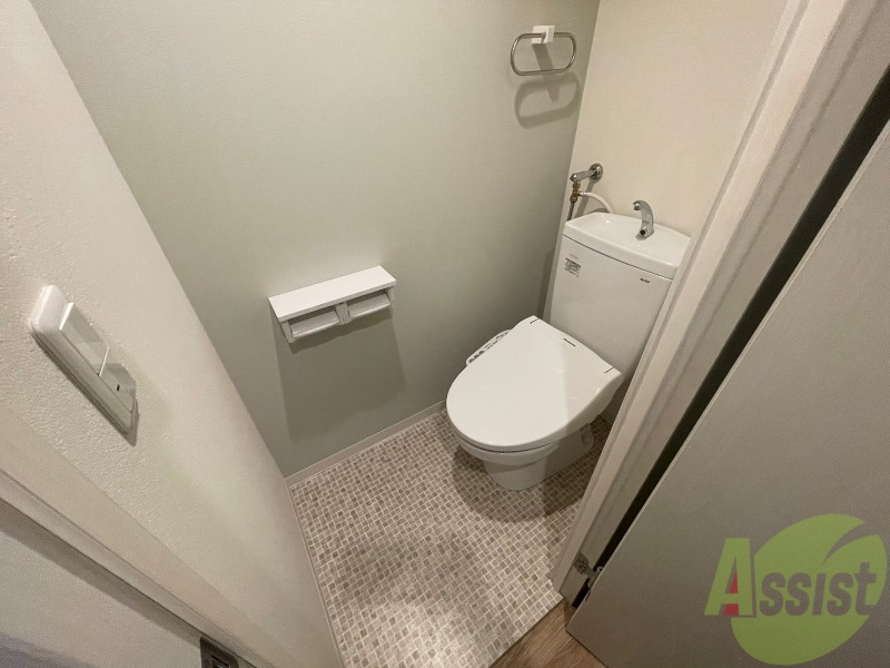 トイレ　トイレです。ウォシュレット付を探している方、おすすめです。
