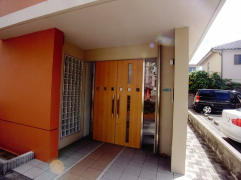 ヒルズ三番町の外観写真
