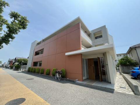 ヒルズ三番町の外観写真