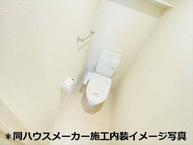ＪＲ中央線 豊田駅 徒歩25分 2階建 新築のトイレ写真