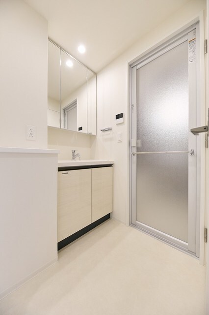 洗面設備　※写真は同タイプ住戸です。