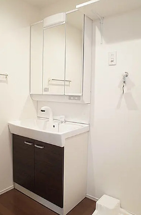 洗面設備　別部屋の画像を使用しております。