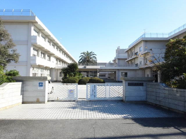 小学校　富士市立今泉小学校（小学校）まで603m