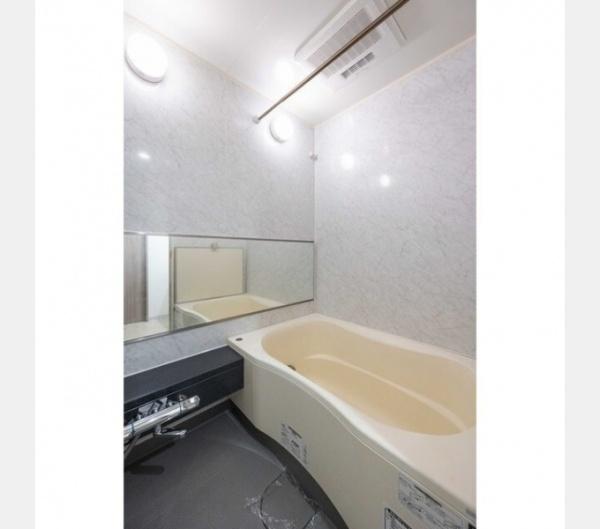 ＪＲ山手線 目黒駅 徒歩4分 6階建 築24年の風呂写真