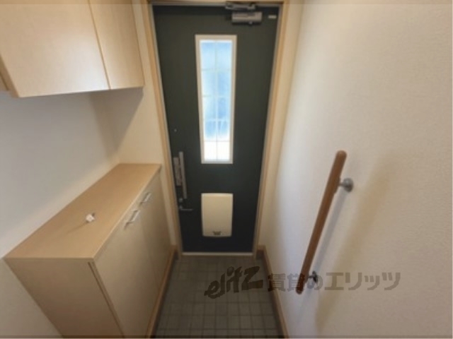 アンジェロCの玄関写真