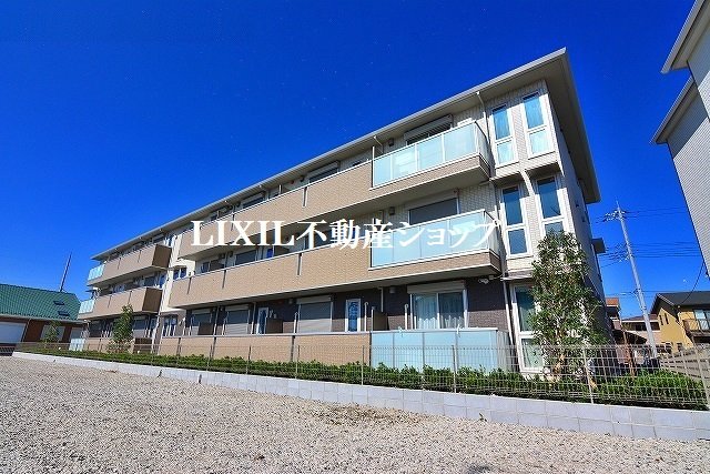 建物外観　吉川市のお住まい探しなら、当社にお任せ下さい！