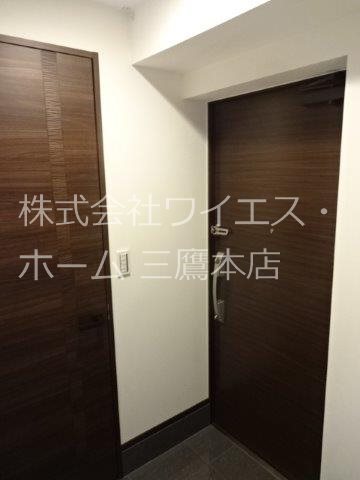 西武多摩川線 新小金井駅 徒歩5分 7階建 築8年の玄関写真