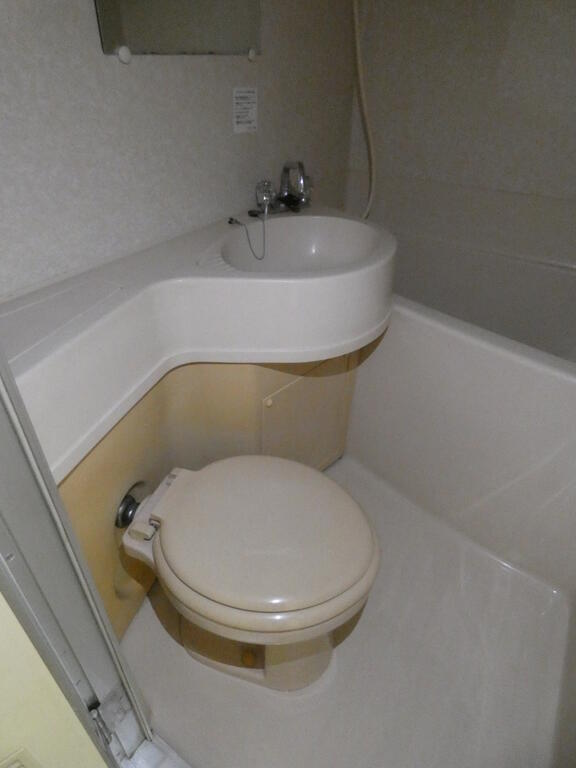 ウィスタリア元麻布のトイレ写真
