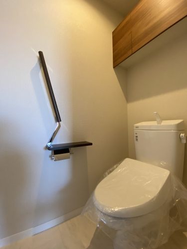 東武佐野線 佐野市駅 徒歩12分 2階建 築4年のトイレ写真