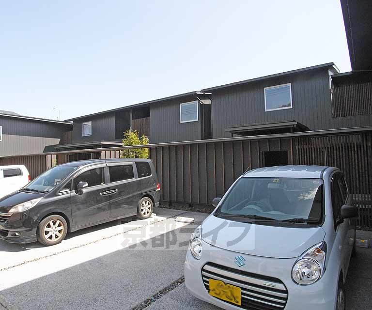 建物外観　お洒落な外観ですね。