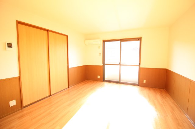 居室・リビング　※掲載写真は同タイプ住戸の参考写真です。間取り・内装等が異な