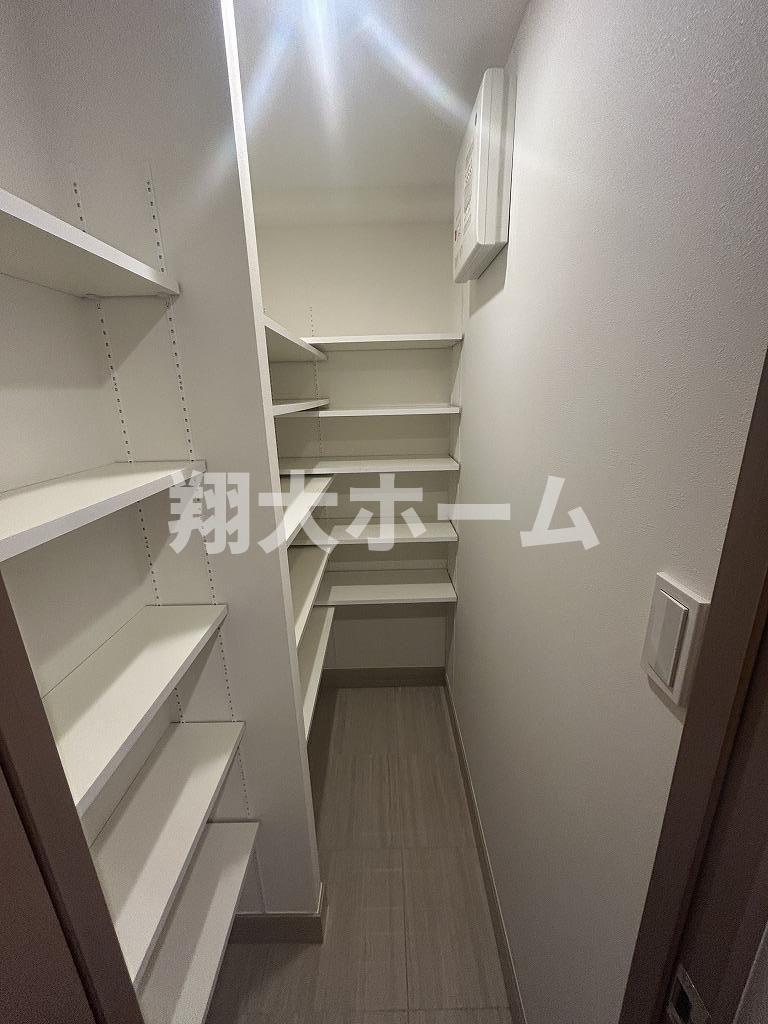 ドゥーエ西大島IIIの内装写真