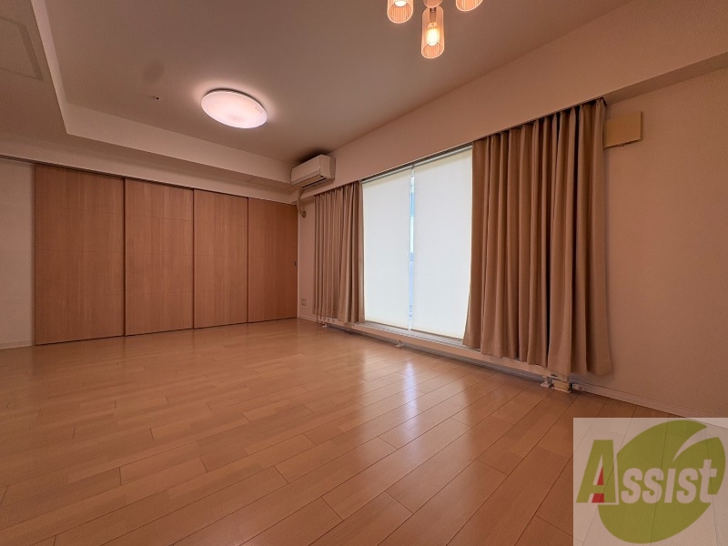 居室・リビング　広くてキレイなお部屋が広がっていて、充実した生活が送れそう。