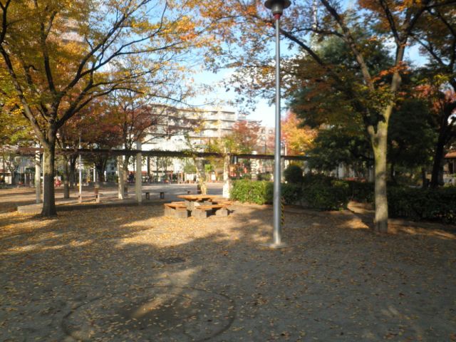 公園　若宮公園（公園）まで710m