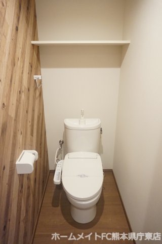 ＪＲ鹿児島本線 西熊本駅 徒歩18分 7階建 築8年のトイレ写真
