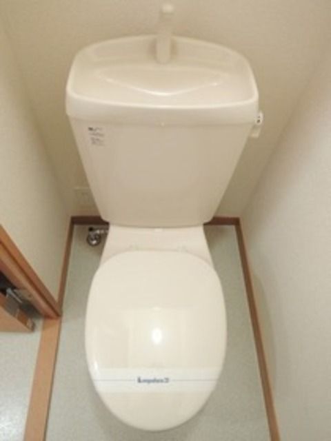 北総線 西白井駅 徒歩14分 2階建 築19年のトイレ写真