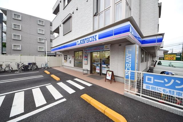 コンビニ　ローソン（コンビニ）まで513m