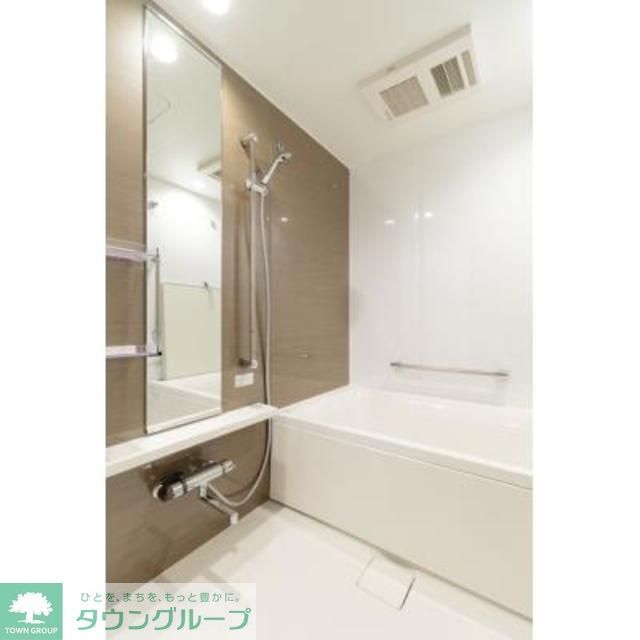 バス・シャワールーム　※写真は同タイプ住戸です。