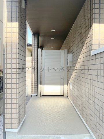 MELDIA西川口の玄関写真