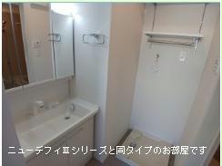 洗面設備　※写真は同型タイプ