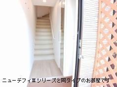 玄関　※写真は同型タイプ
