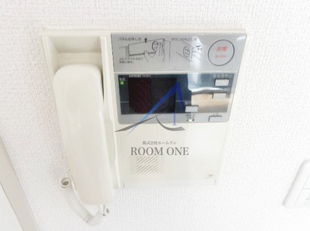 セキュリティ　モニター付きインターホンです。